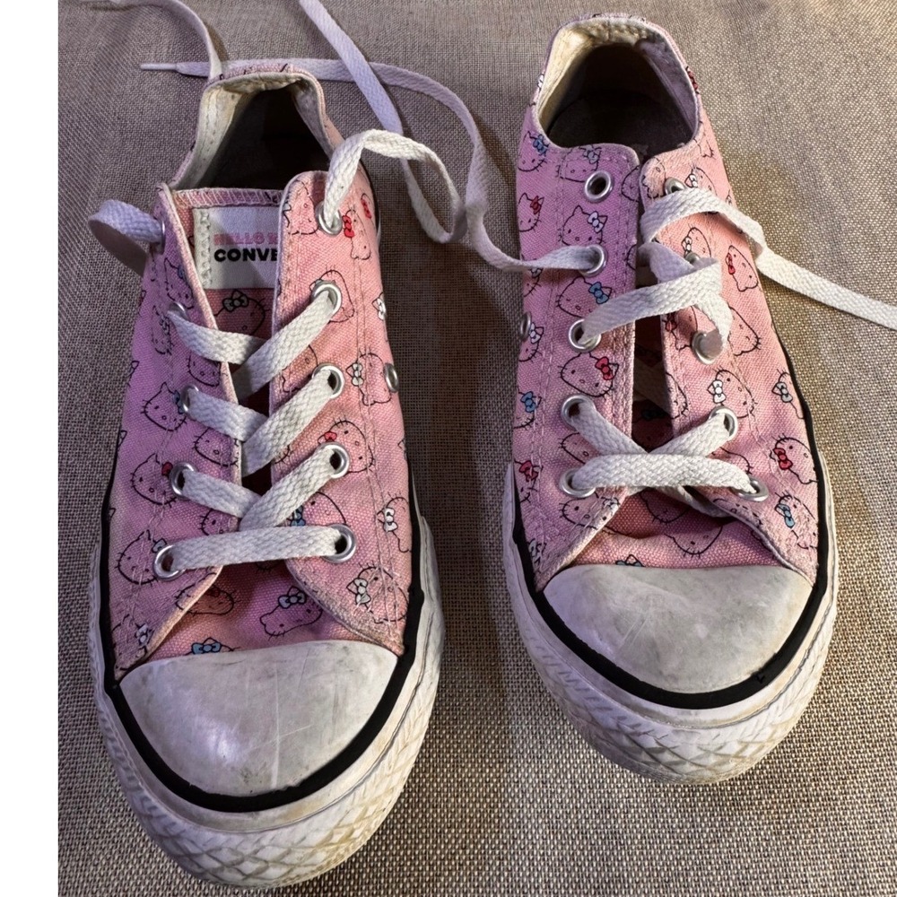 Converse Chuck Taylor All Star Low Hello Kitty Pink Canvas Shoes 664638F Y 2